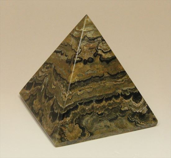 面白い形！ピラミッド型の地球に酸素を生み出したストロマトライト（ペルー産）（その1）