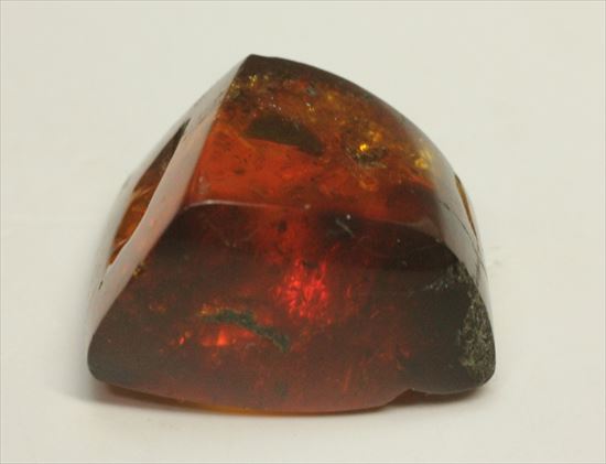 古代の空気が内包!大ぶりドミニカ産琥珀(Amber)(その4)