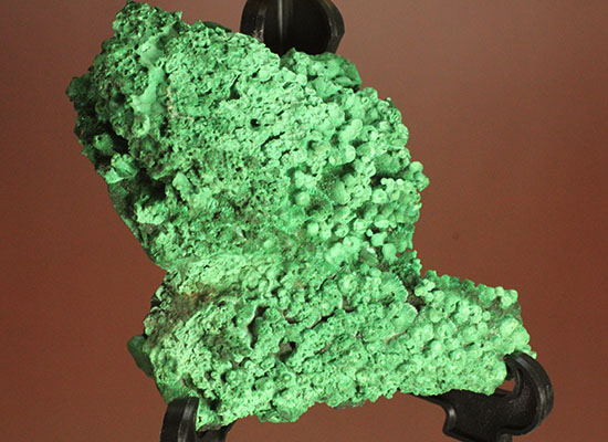 鮮やかな緑色鉱物、その名は翠銅鉱（すいどうこう：Dioptase）（その1）