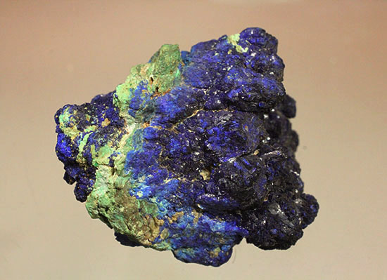 濃い青が特徴！藍銅鉱（らんどうこう）、またの名をアズライト(Azurite)（その1）
