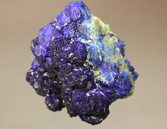 濃い青が特徴!藍銅鉱(らんどうこう)、またの名をアズライト(Azurite)(その2)