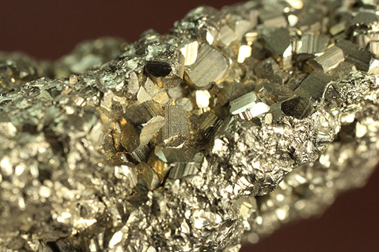 スペインログローニョ産黄鉄鉱(Pyraite)（その1）