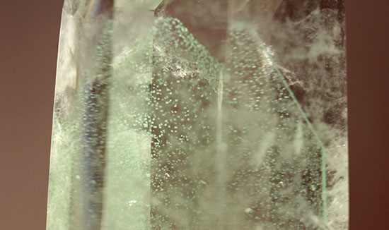 幽霊水晶こと、ファントムクオーツ。見えそうで見えない、何とも不思議な構造（その8）