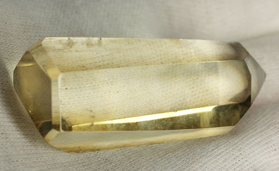 薄黄色の天然鉱物、その名はシトリン(citrine)（その9）