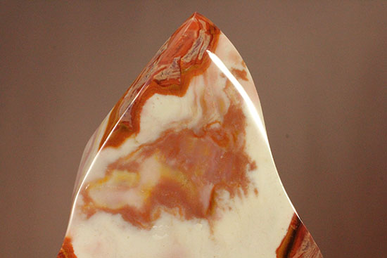 マダガスカルの土地が生んだ鉱物、ポリクロームジャスパー(polychrome jasper)(その9)