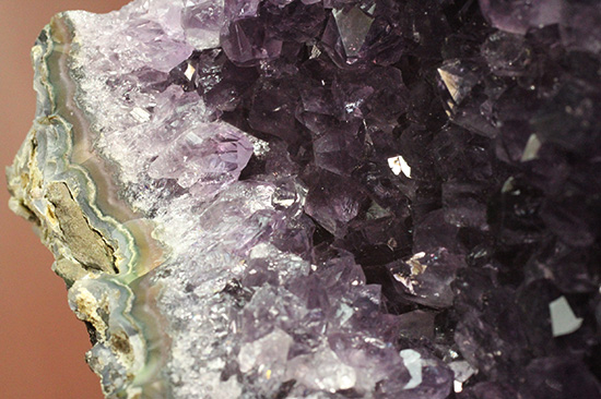 1.5キロオーバー!紫水晶ことアメシストの原石、キラキラ輝く迫力標本(Amethyst)(その14)