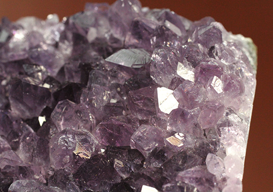 1.5キロオーバー!紫水晶ことアメシストの原石、キラキラ輝く迫力標本(Amethyst)(その16)