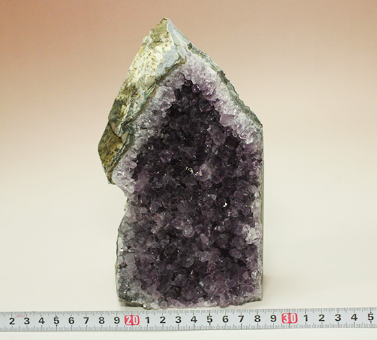 1.5キロオーバー!紫水晶ことアメシストの原石、キラキラ輝く迫力標本(Amethyst)(その18)