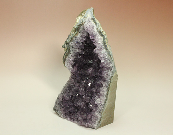 １.５キロオーバー！紫水晶ことアメシストの原石、キラキラ輝く迫力標本(Amethyst)（その4）