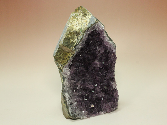 1.5キロオーバー!紫水晶ことアメシストの原石、キラキラ輝く迫力標本(Amethyst)(その7)