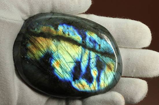 青と黄色の閃光を放つ!両面魅力のラブラドライト(Labradorite)(その12)