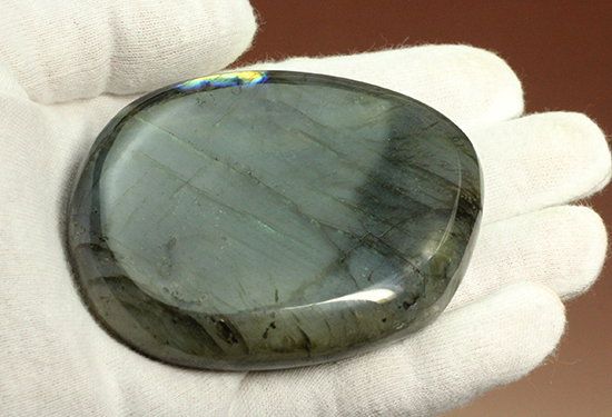 青と黄色の閃光を放つ！両面魅力のラブラドライト(Labradorite)（その13）