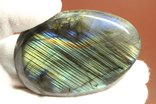 青と黄色の閃光を放つ!両面魅力のラブラドライト(Labradorite)(その14)