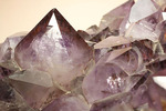 強い濃い紫が印象的な、５ｋｇを超える宝石アメシスト原石