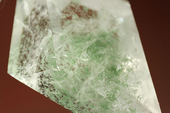 緑泥石を内包した水晶。透明度高い！（その10）