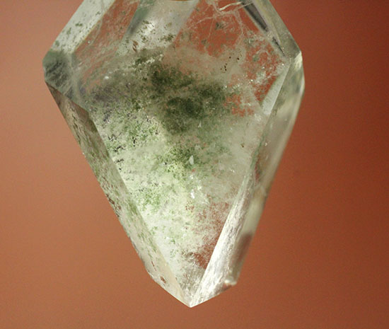緑泥石を内包した水晶。透明度高い！（その13）