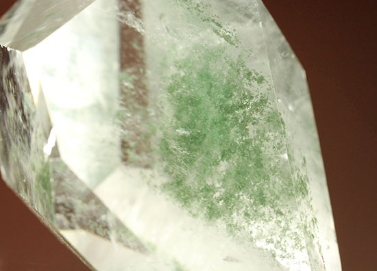 緑泥石を内包した水晶。透明度高い！（その5）