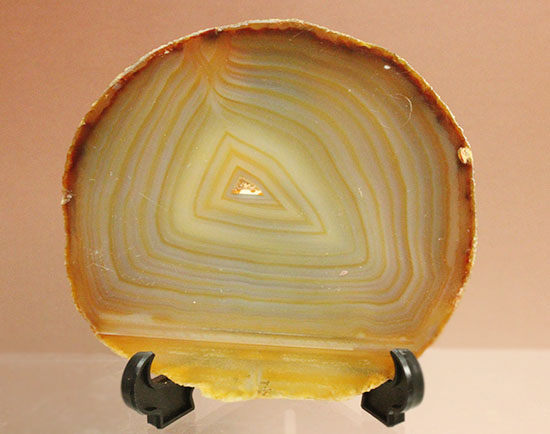 光にかざして見てほしい！幾何学縞模様のメノウスライス標本(Agate)（その1）