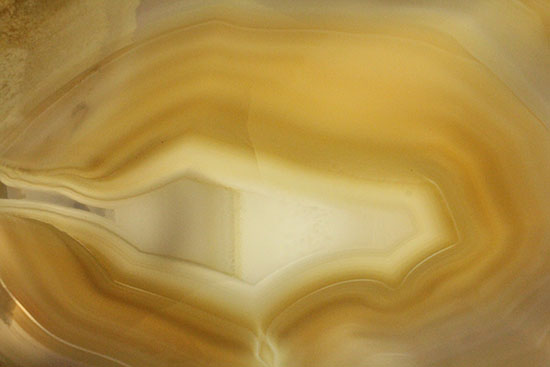 光にかざすと色調が変わる、鉱物メノウの大判標本(Agate)(その14)