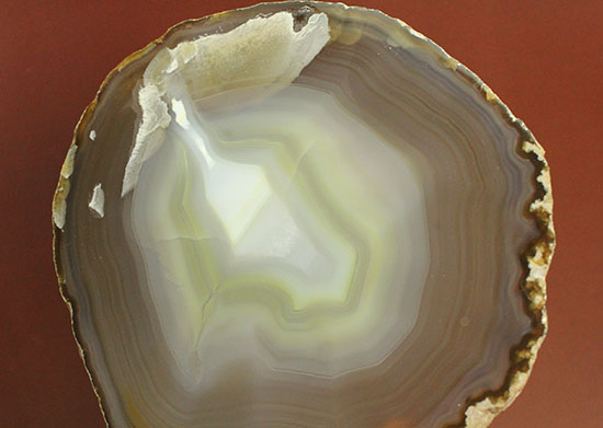 光にかざすと色調が変わる、鉱物メノウの大判標本(Agate)(その8)