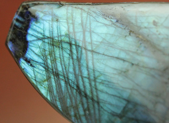 大迫力の青い巨塔！両面ダブルの閃光が目に眩い、鉱物ラブラドライト