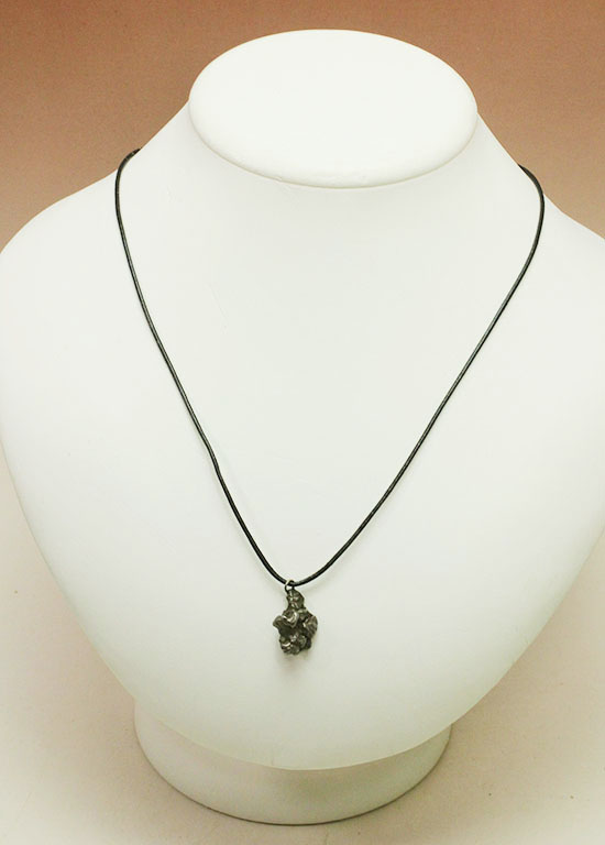 モルダバイト+クロムダイオプサイト+ カンポデルシェロ隕石ペンダント！本物！② 楽天市場】一点物 未処理 カンポ デル シエロ ペンダントトップ