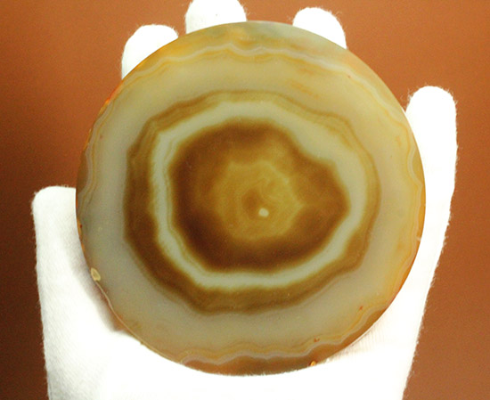 優しい色合いに心ほっこり。円形の鉱物メノウ(agate)（その1）