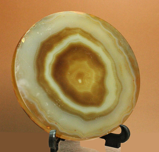 優しい色合いに心ほっこり。円形の鉱物メノウ(agate)（その3）