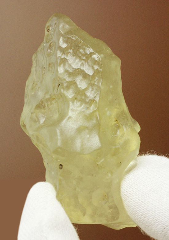 リビアの宝石!隕石衝突時に生成した天然ガラス、リビアングラス(その2)