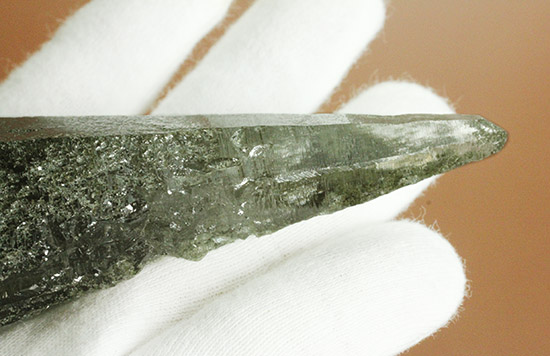 常人では分け入ることができないヒマラヤ山脈の高地で採集されたガネッシュヒマール産ヒマラヤ水晶（その6）