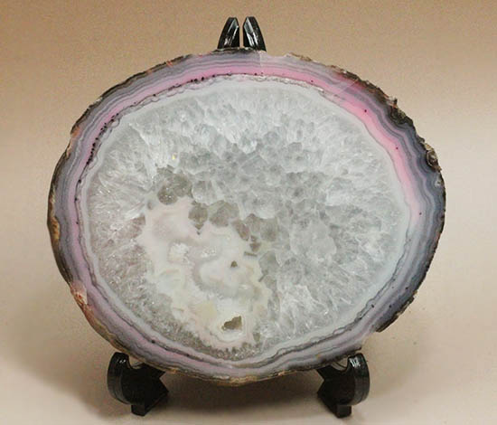 中の結晶がキラキラ!650グラムの鉱物メノウ標本をサービスプライスで。(Agate)(その3)