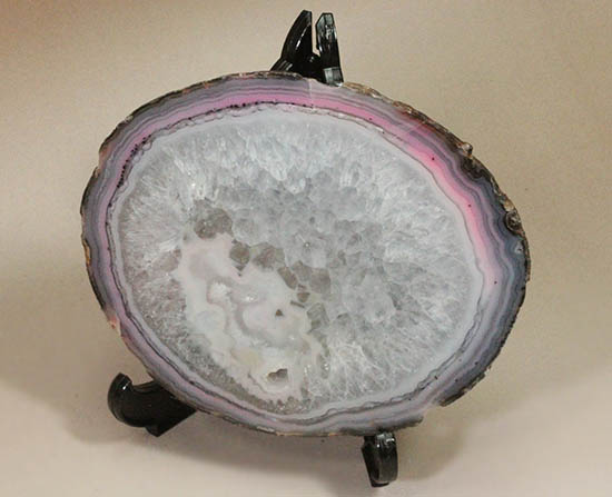 中の結晶がキラキラ!650グラムの鉱物メノウ標本をサービスプライスで。(Agate)(その5)