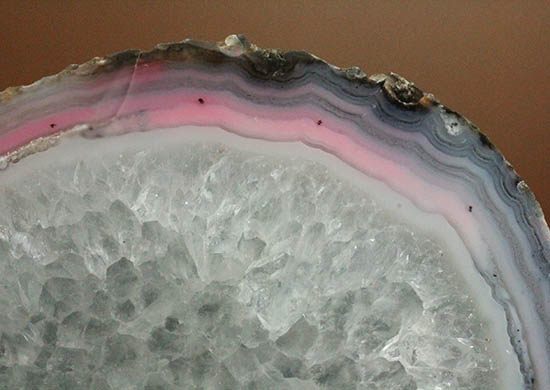 中の結晶がキラキラ!650グラムの鉱物メノウ標本をサービスプライスで。(Agate)(その6)
