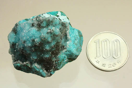 鮮やかなグリーンのきらめく結晶体。ペルー産、珪孔雀石こと、クリソコラ。(その11)