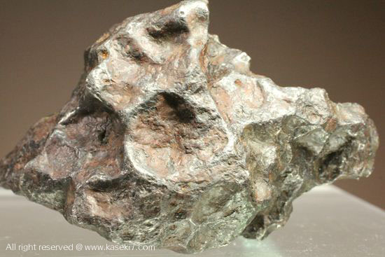 鉄隕石（iron meteorite） 画像